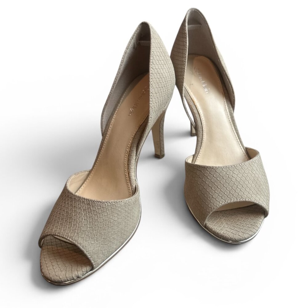 Calvin Klein Tan Snake Heels Size 7.5